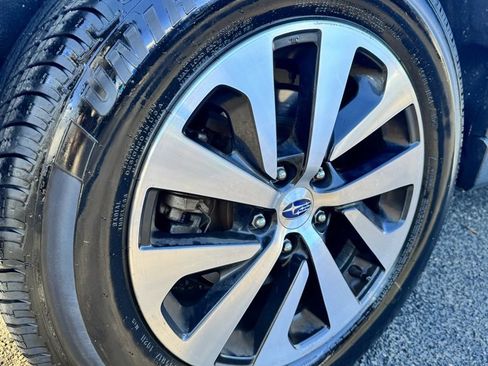 Certified 2022 Subaru Outback Premium image 9