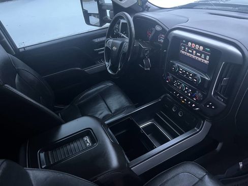 Used 2017 Chevrolet Silverado 3500 LTZ w/ Duramax Plus Package image 31