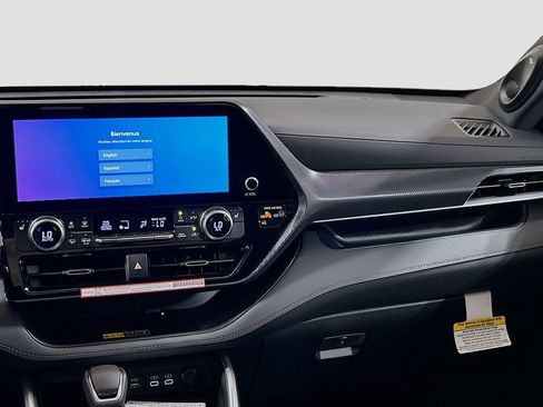 New 2026 Toyota Highlander XSE image 24