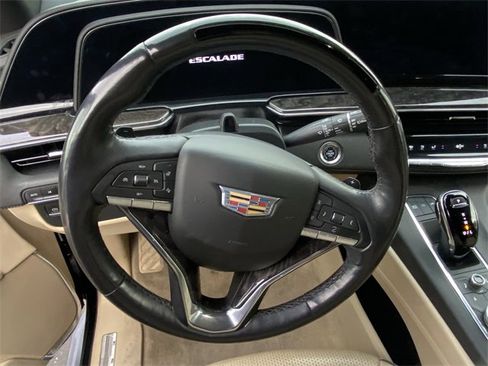 Used 2023 Cadillac Escalade Premium Luxury image 10