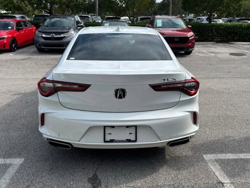Used 2023 Acura TLX FWD image 8