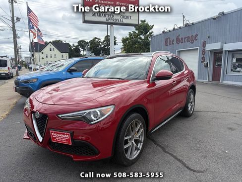 Used 2018 Alfa Romeo Stelvio Ti AWD/4WD image 1