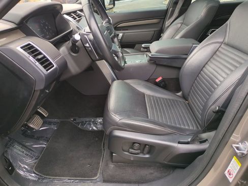 Used 2021 Land Rover Discovery S R-Dynamic image 18