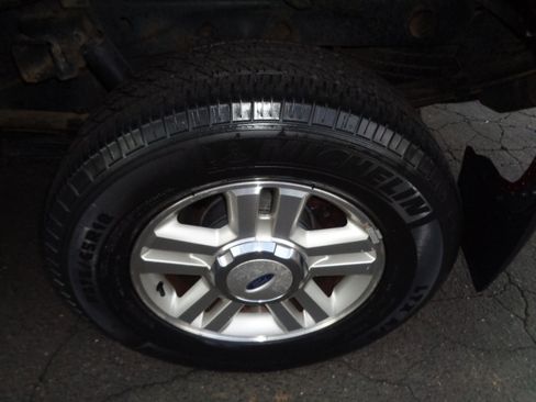 Used 2004 Ford F150 Lariat image 24