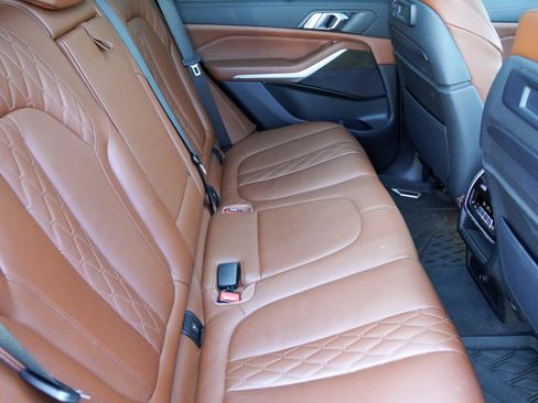Used 2022 BMW X5 xDrive40i w/ Executive Package AWD/4WD image 30