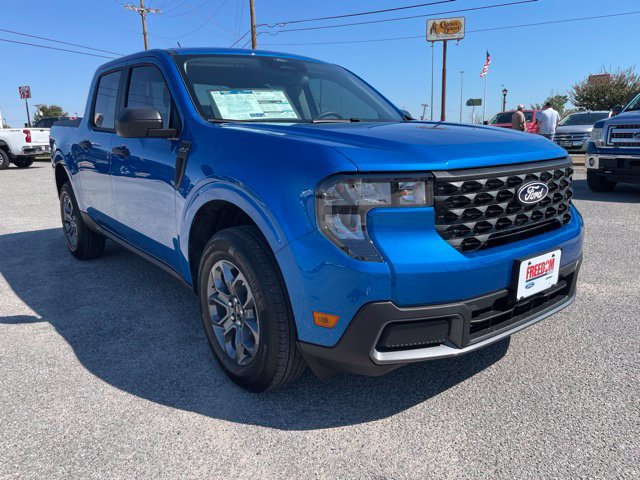 New 2026 Ford Maverick XLT FWD image 3