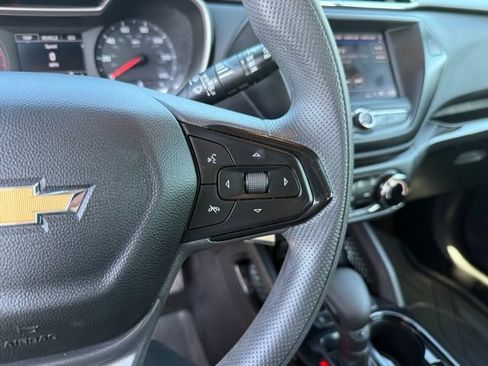 Used 2021 Chevrolet TrailBlazer LS FWD image 15