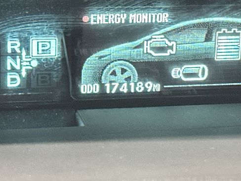 Used 2014 Toyota Prius Two FWD image 22