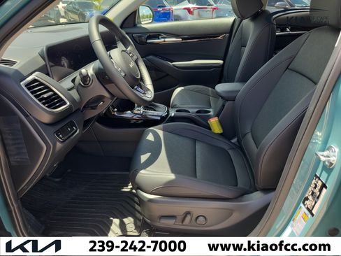 New 2026 Kia Seltos EX FWD image 19