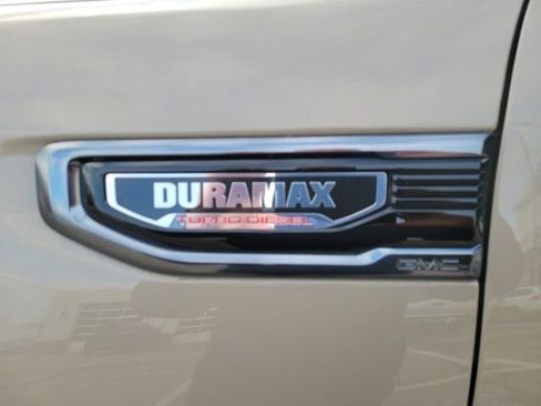 Used 2022 GMC Sierra 1500 AT4 w/ AT4 Preferred Package image 17