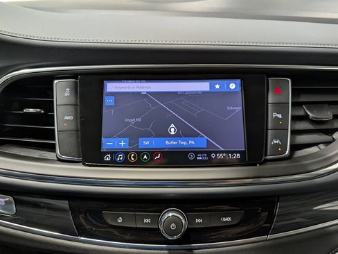 Used 2020 Buick Enclave Premium w/ Sun and Sites Package image 25