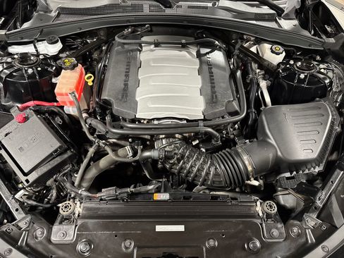 Used 2016 Chevrolet Camaro SS RWD image 35
