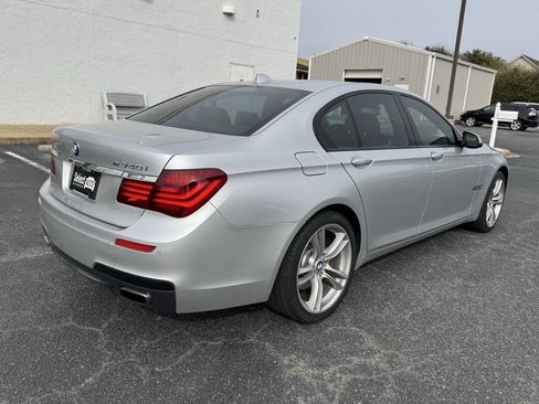 Used 2015 BMW 740i w/ Executive Package RWD image 5