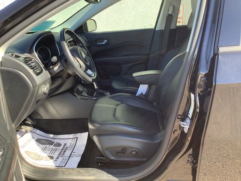 Used 2019 Jeep Compass Limited AWD/4WD image 11