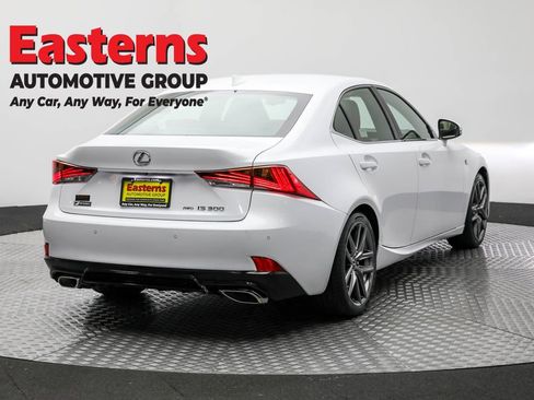 Used 2018 Lexus IS 300 AWD image 5