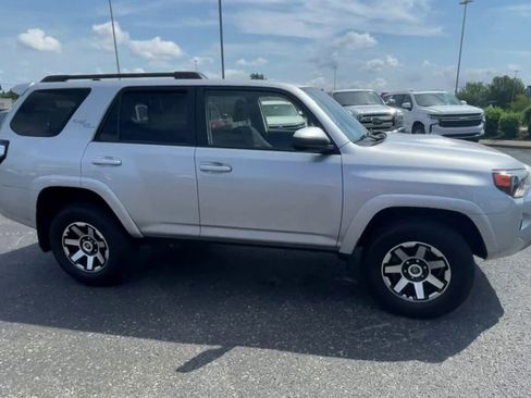 Used 2024 Toyota 4Runner TRD Off-Road image 2