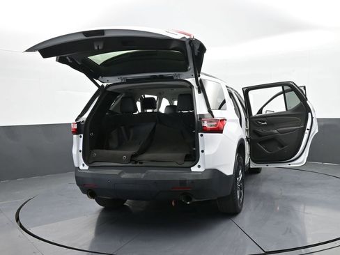 Used 2019 Chevrolet Traverse RS image 78