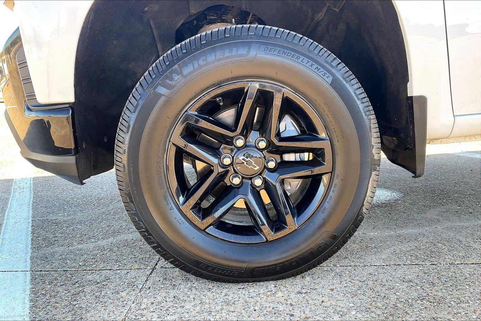 Used 2021 Chevrolet Silverado 1500 LT Trail Boss w/ Bed Protection Package AWD/4WD image 8