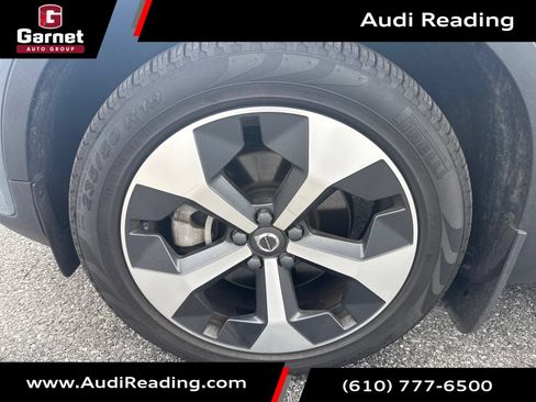 Used 2023 Volvo XC40 B5 Ultimate AWD/4WD image 9