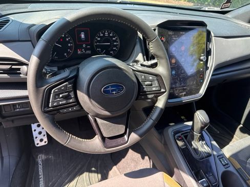 Used 2025 Subaru Crosstrek 2.5i Sport AWD/4WD image 9