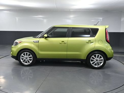 Used 2019 Kia Soul + w/ Audio Package FWD image 10