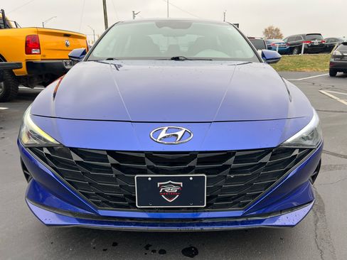 Used 2023 Hyundai Elantra SEL image 14