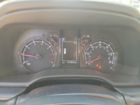 Used 2022 Toyota 4Runner SR5 Premium image 28