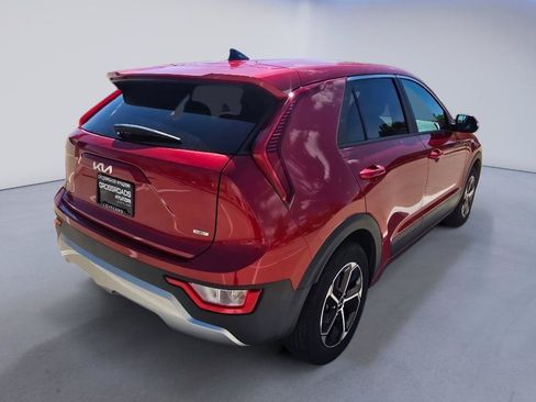 Used 2025 Kia Niro LX FWD image 6
