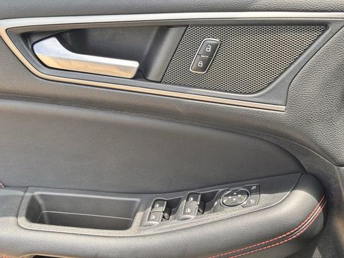 Used 2021 Ford Edge ST-Line AWD/4WD image 21