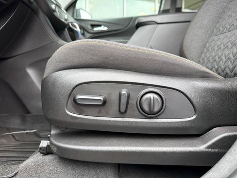 Used 2023 Chevrolet Equinox LT AWD/4WD image 15