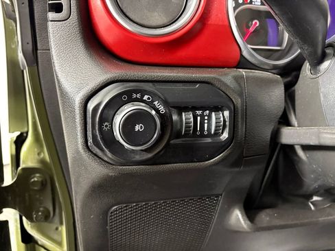 Used 2022 Jeep Wrangler Unlimited Rubicon w/ LED Lighting Group image 14