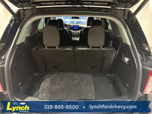Used 2023 Ford Explorer XLT w/ Equipment Group 202A AWD/4WD image 21