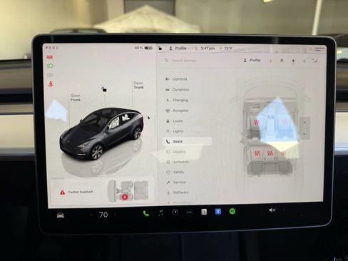 Used 2023 Tesla Model Y Long Range image 12