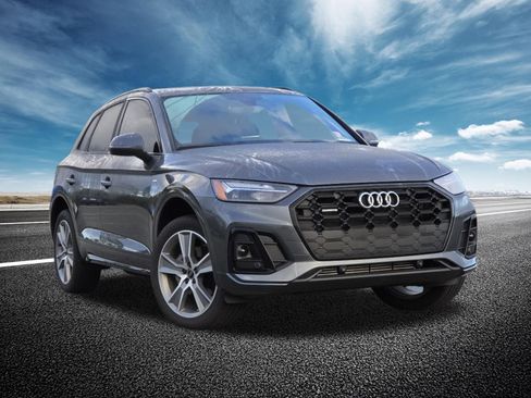 Used 2025 Audi Q5 2.0T Premium image 2