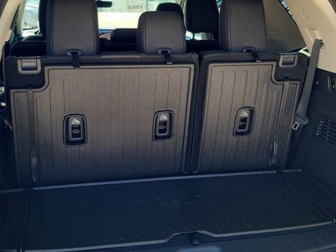 New 2026 Nissan Pathfinder Platinum w/ Cargo Package FWD image 5