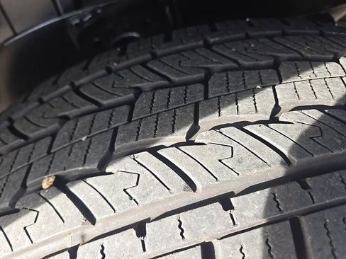 Used 2024 Nissan Titan SV w/ Accessory Utility Package image 38