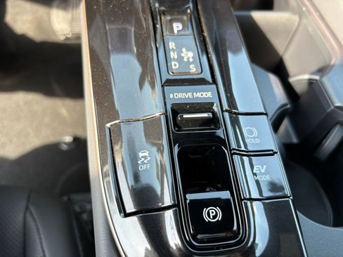New 2026 Toyota Crown Signia AWD/4WD image 27