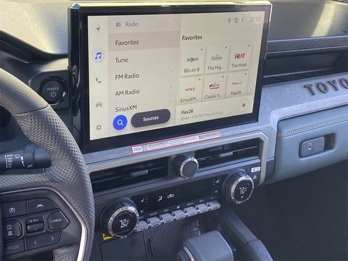 Used 2025 Toyota Tacoma TRD Sport image 26