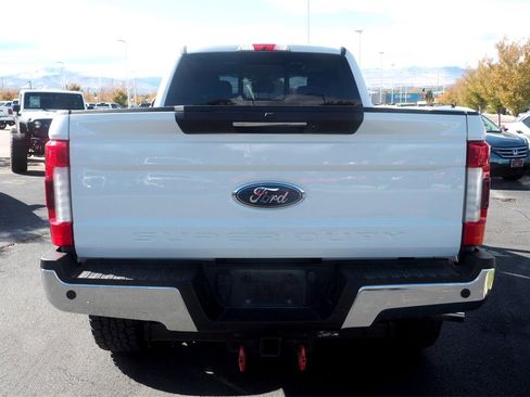 Used 2019 Ford F350 Lariat w/ Lariat Ultimate Package image 5