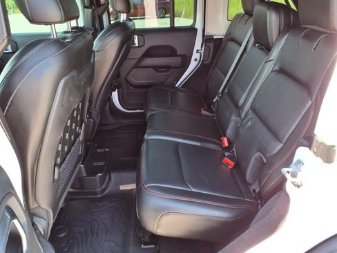 Used 2021 Jeep Wrangler Unlimited Rubicon image 31