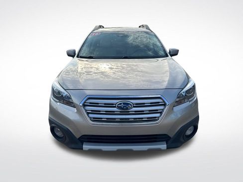 Used 2016 Subaru Outback 2.5i Limited AWD/4WD image 9