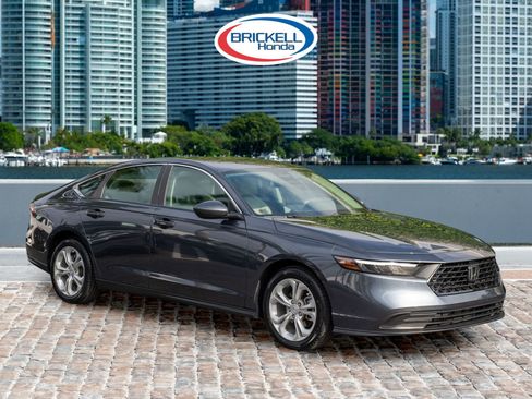 Certified 2023 Honda Accord LX image 3