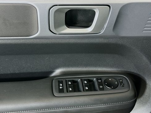 Used 2025 Hyundai Santa Fe SEL FWD image 14