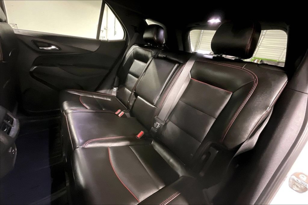 Used 2022 Chevrolet Equinox RS w/ RS Leather Package FWD image 32