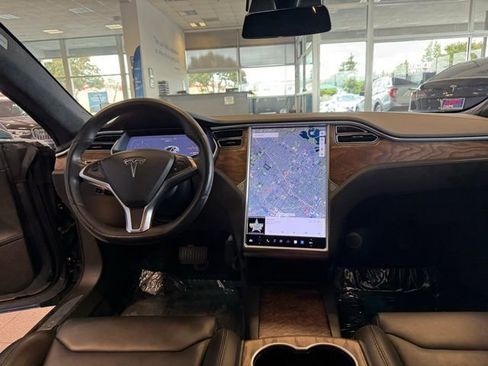 Used 2018 Tesla Model S 100D AWD/4WD image 23