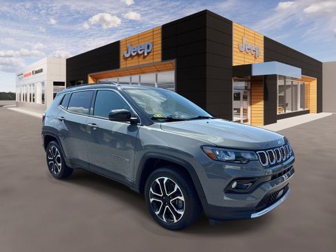 Used 2024 Jeep Compass Limited AWD/4WD image 1