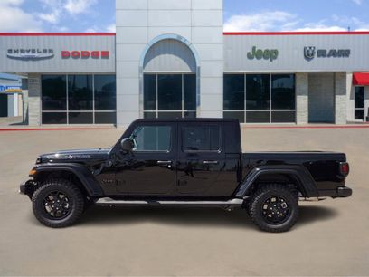 New 2025 Jeep Gladiator Sport