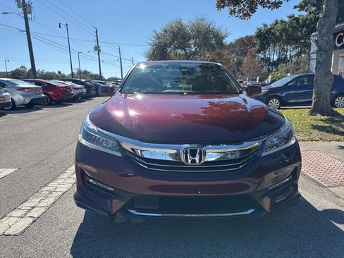 Used 2017 Honda Accord Touring image 3