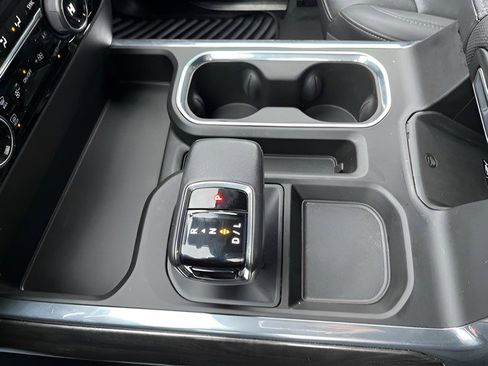 Certified 2022 Chevrolet Silverado 1500 LTZ w/ LTZ Premium Package image 20