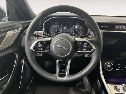 Used 2024 Jaguar XF R-Dynamic SE image 10